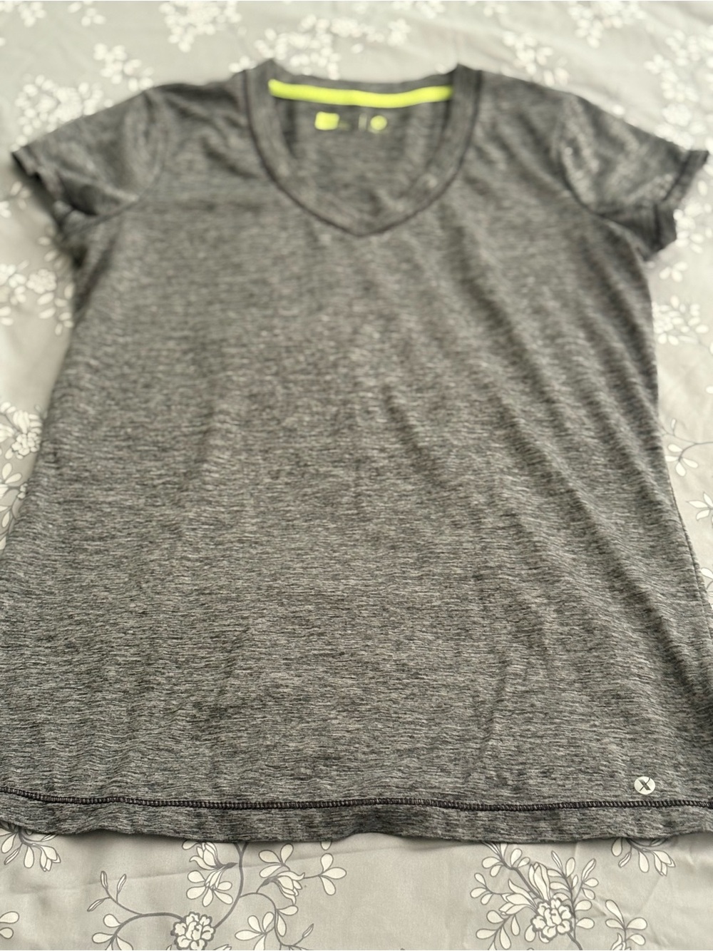 Xersion Heather Gray V-Neck Short Sleeve Tee